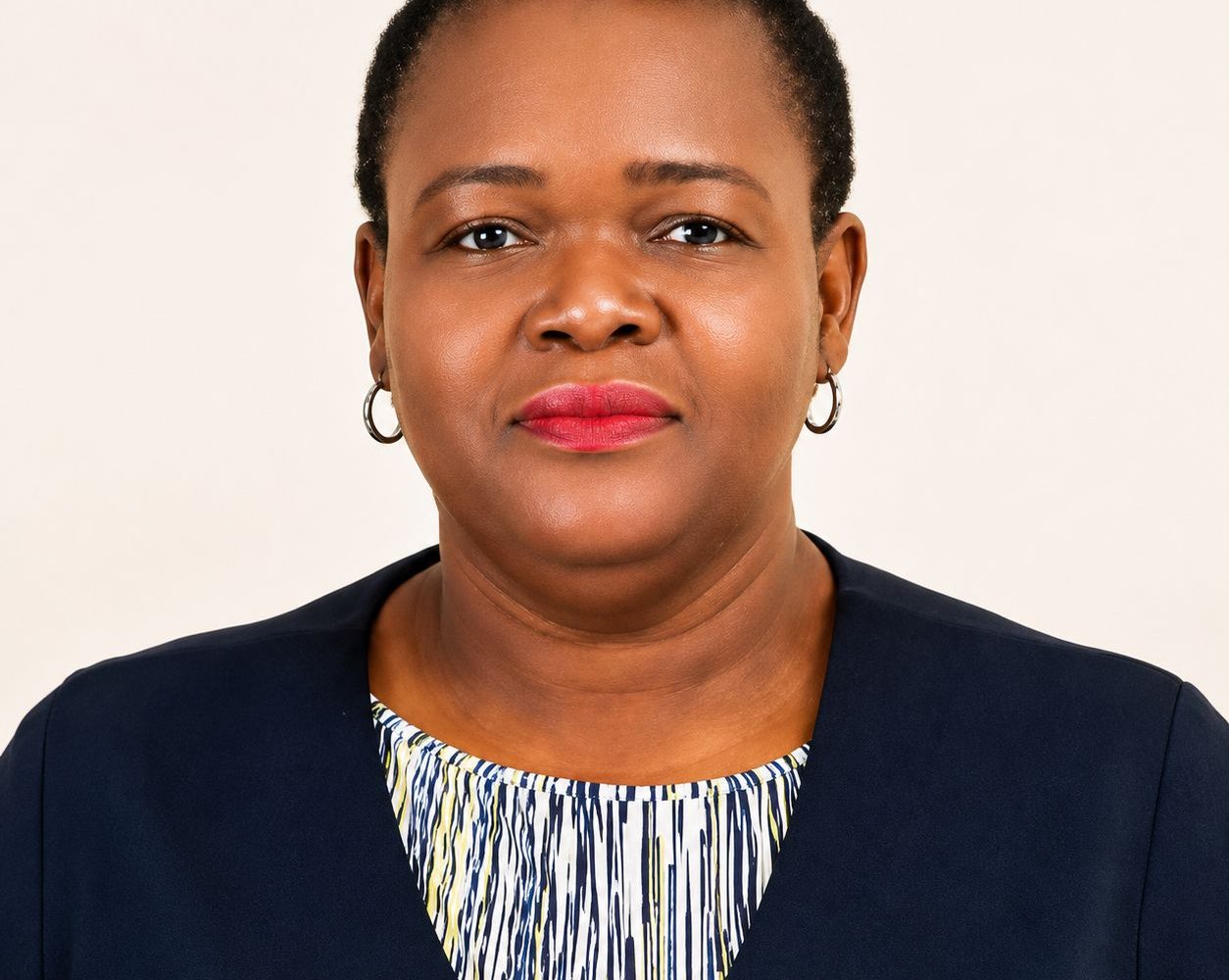 Dr nnENENA Dr nnENENA